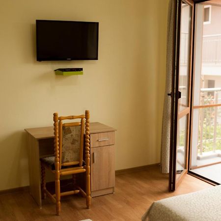 Alfa Guest Rooms With Parking Warna Zewnętrze zdjęcie
