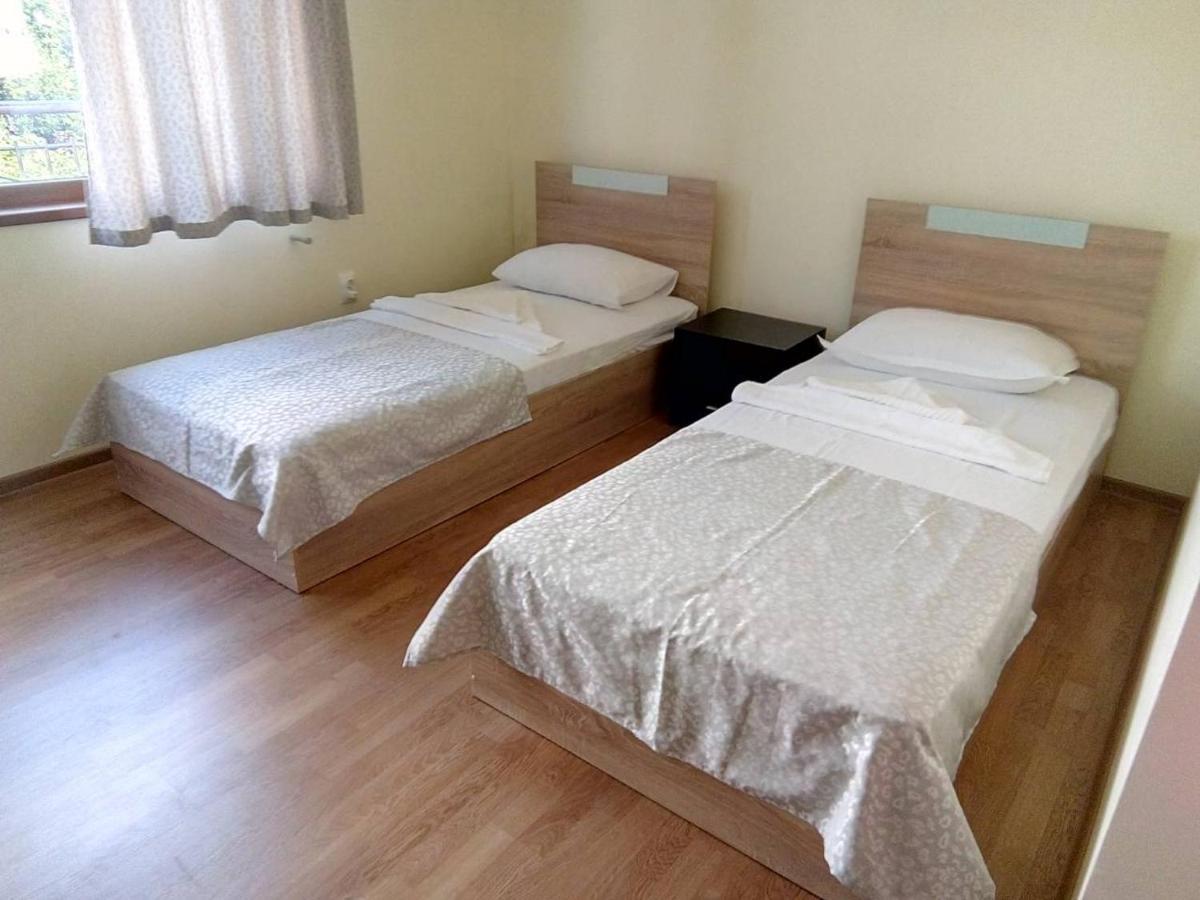 Alfa Guest Rooms With Parking Warna Zewnętrze zdjęcie