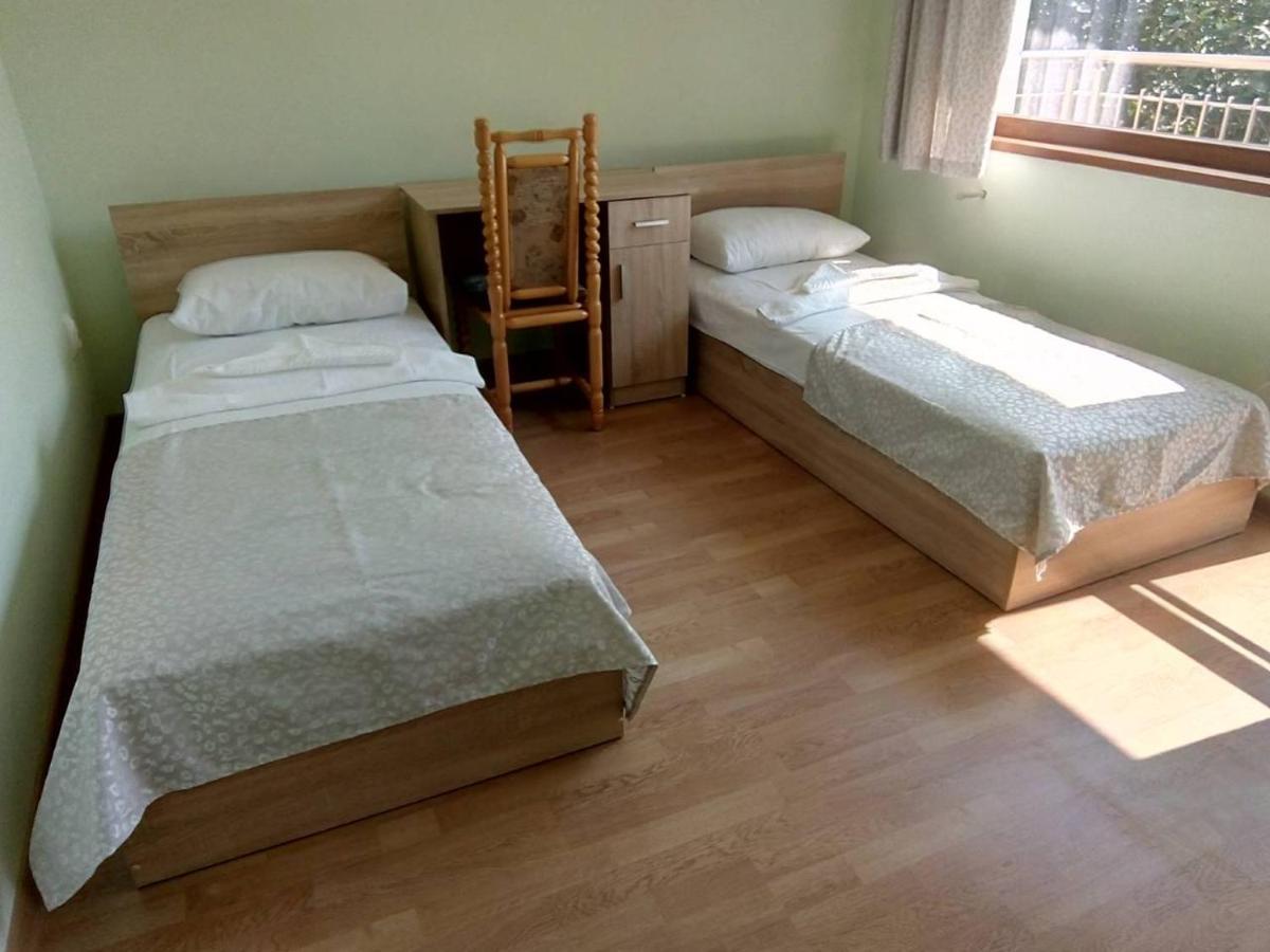 Alfa Guest Rooms With Parking Warna Zewnętrze zdjęcie