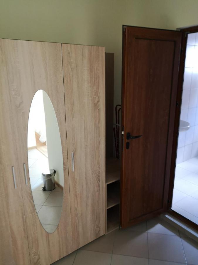 Alfa Guest Rooms With Parking Warna Zewnętrze zdjęcie